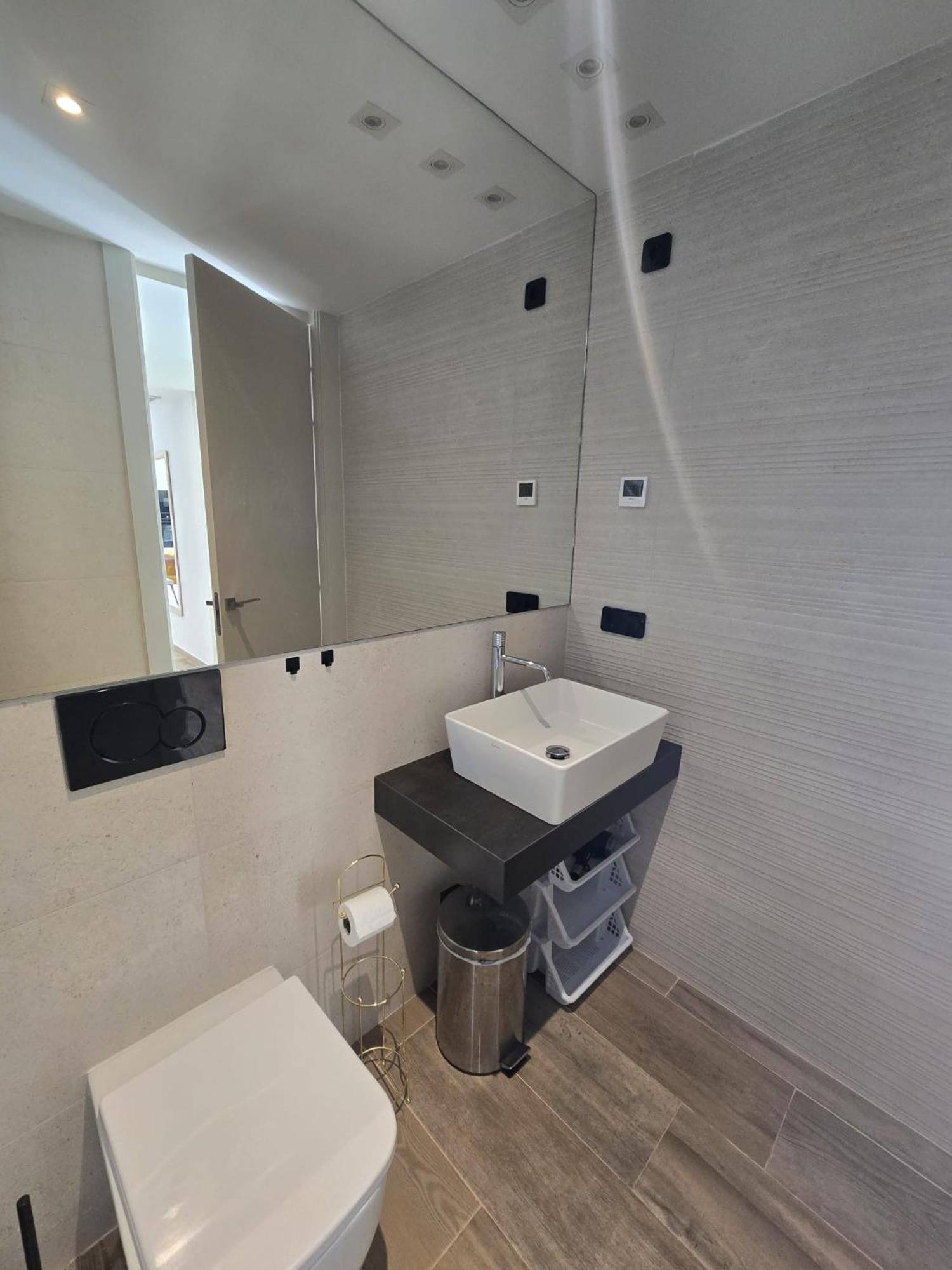 Nice 2 Bedroom Bali Apartment With Sea Views Torrevieja Exteriör bild